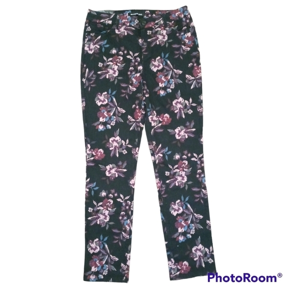 Bandolino Amy Black Floral Print Modern Straight Leg Stretch Jeans. Size 8 - Picture 3 of 15